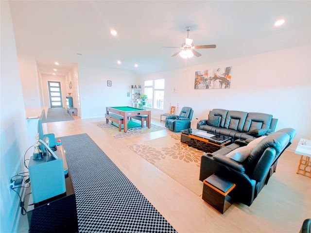 228 Mystic Canyon LN, Georgetown, TX 78628