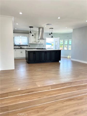 10603 S OSAGE Avenue, Inglewood, CA 90304