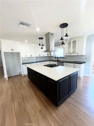 10603 S OSAGE Avenue, Inglewood, CA 90304