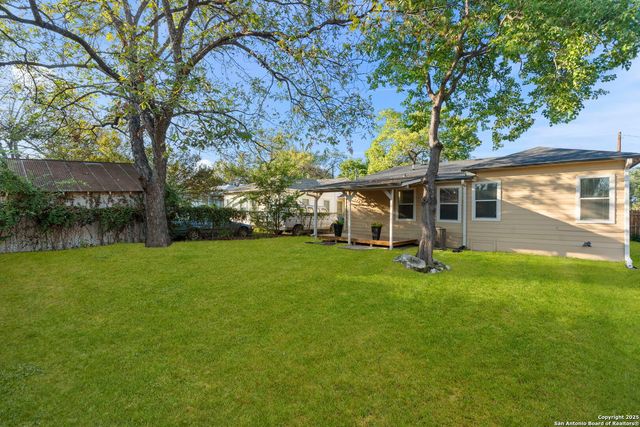 200 Frost St, San Antonio, TX 78201