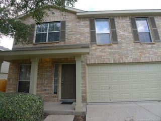8915 SCARLET CRK, Universal City, TX 78148
