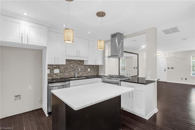 220 Bridford Downs Drive, Greensboro, NC 27407