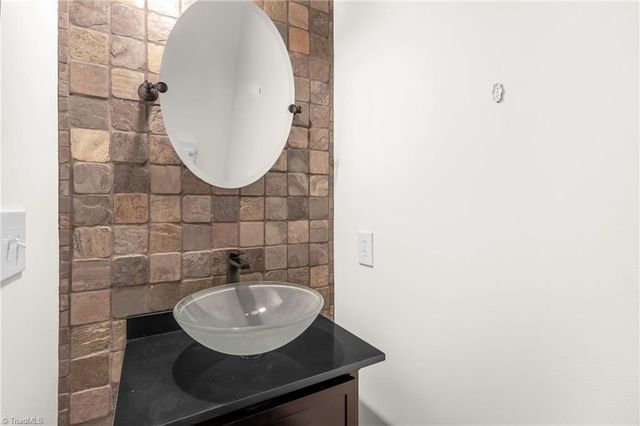 220 Bridford Downs Drive, Greensboro, NC 27407