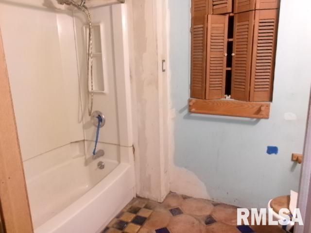 14019 N EDGEWATER Drive, Chillicothe, IL 61523