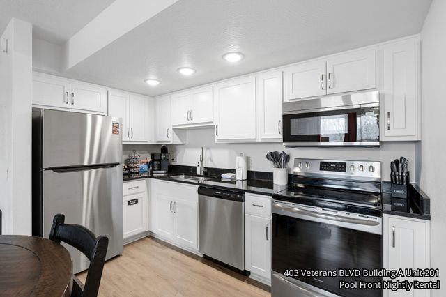 403 Veterans Boulevard 201, Branson, MO 65616