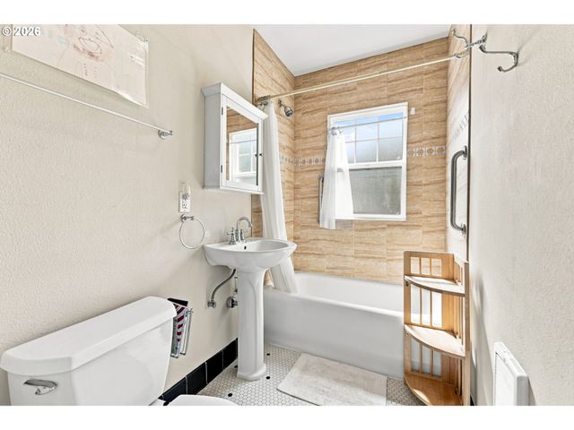 1509 Ne 10TH Ave 202, Portland, OR 97232