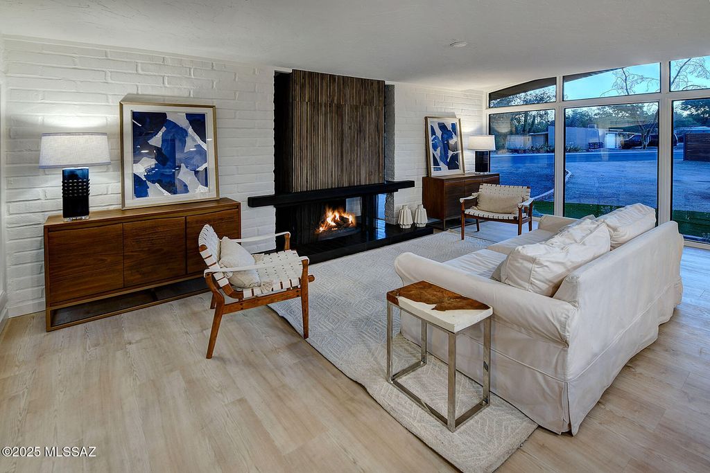 7002 E Mesa Grande Drive, Tucson, AZ 85715