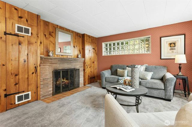 5803 Oberlin Avenue NE, Seattle, WA 98105