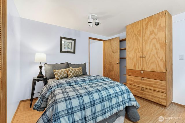 5803 Oberlin Avenue NE, Seattle, WA 98105