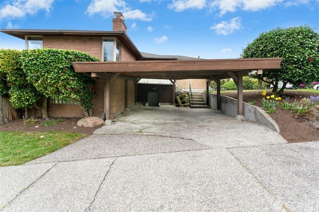 5803 Oberlin Avenue NE, Seattle, WA 98105