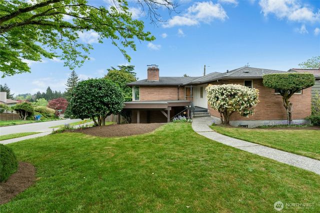 5803 Oberlin Avenue NE, Seattle, WA 98105