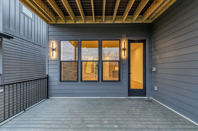 2505 Barclay Dr, Nashville, TN 37206