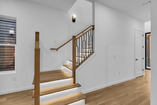 2505 Barclay Dr, Nashville, TN 37206