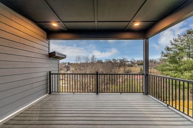 2505 Barclay Dr, Nashville, TN 37206