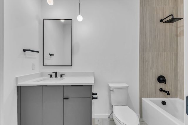 2505 Barclay Dr, Nashville, TN 37206