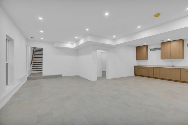 2505 Barclay Dr, Nashville, TN 37206