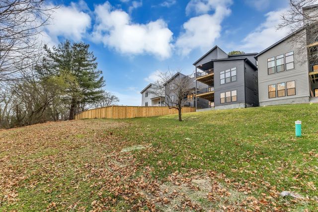 2505 Barclay Dr, Nashville, TN 37206