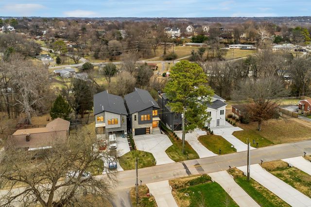 2505 Barclay Dr, Nashville, TN 37206