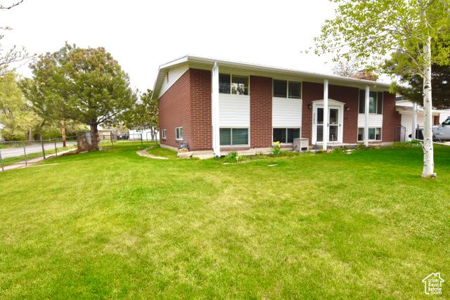 3223 S FAIRLANE ST, Magna, UT 84044
