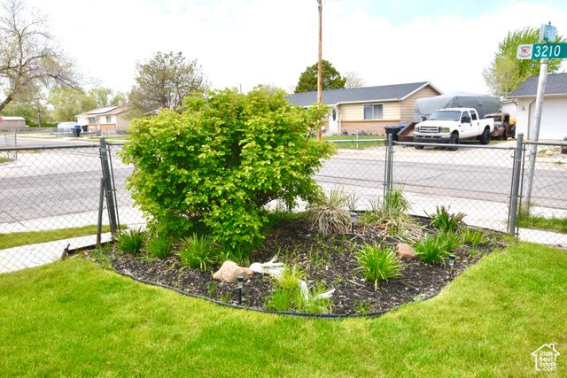 3223 S FAIRLANE ST, Magna, UT 84044