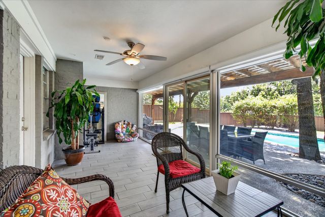 1317 W Redbud Drive, Hurst, TX 76053