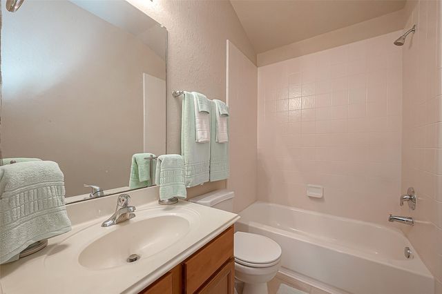 9906 Bronze Mill Lane, Rosharon, TX 77583