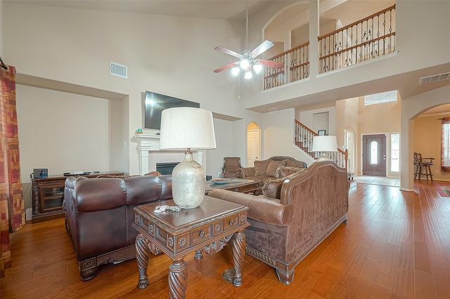 9906 Bronze Mill Lane, Rosharon, TX 77583