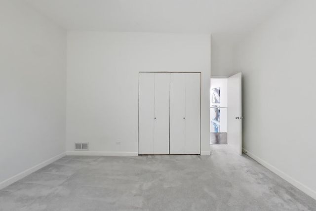 643 W Melrose Street 3, Chicago, IL 60657