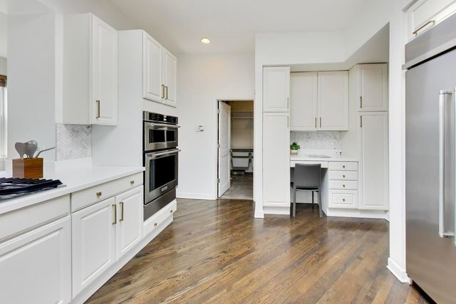 643 W Melrose Street 3, Chicago, IL 60657