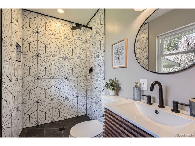 3576 S Holly St, Denver, CO 80237