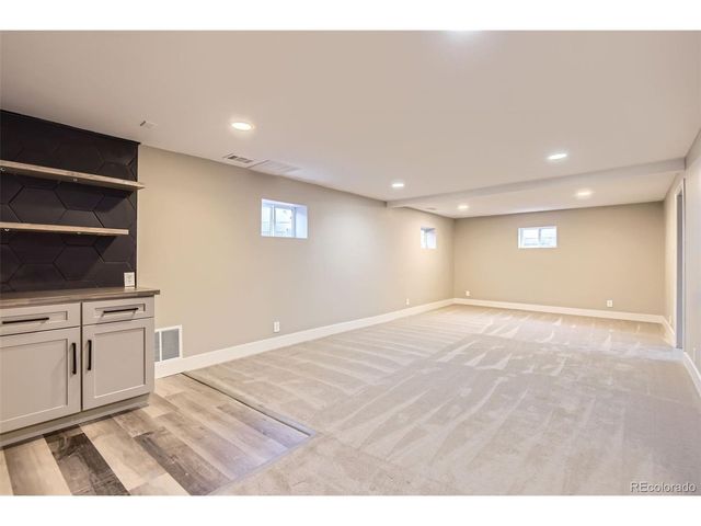 3576 S Holly St, Denver, CO 80237