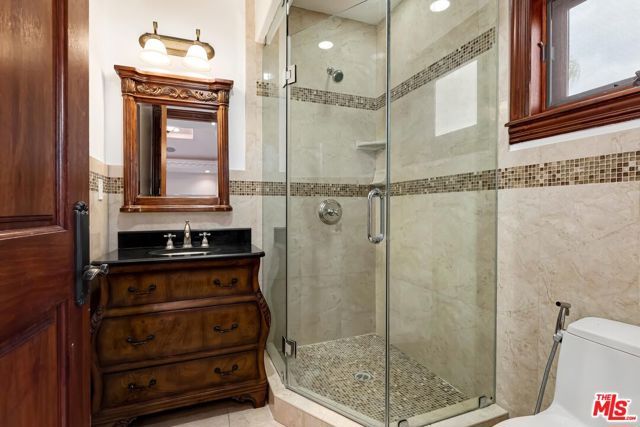 332 S Almont Drive, Beverly Hills, CA 90211