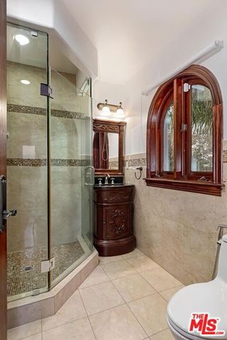332 S Almont Drive, Beverly Hills, CA 90211
