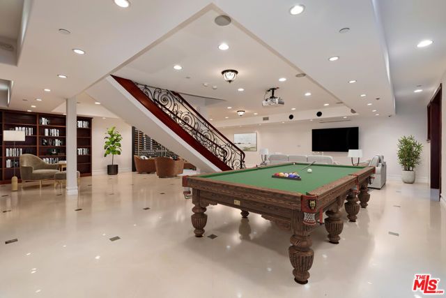332 S Almont Drive, Beverly Hills, CA 90211