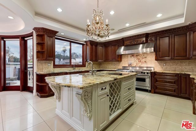 332 S Almont Drive, Beverly Hills, CA 90211