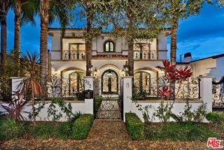 332 S Almont Drive, Beverly Hills, CA 90211