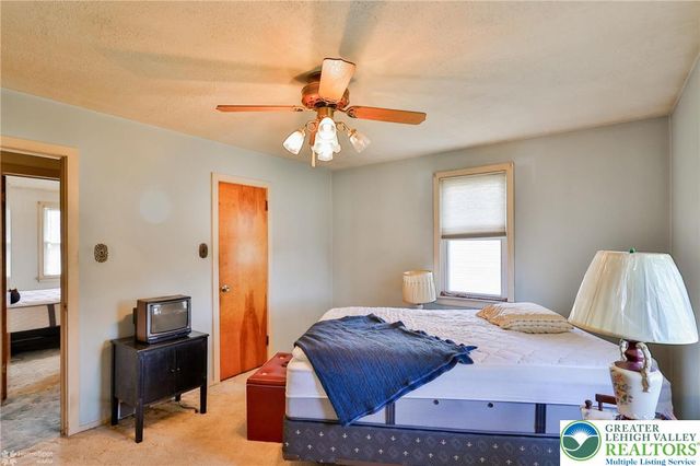 2221 Kings Avenue, Easton, PA 18045