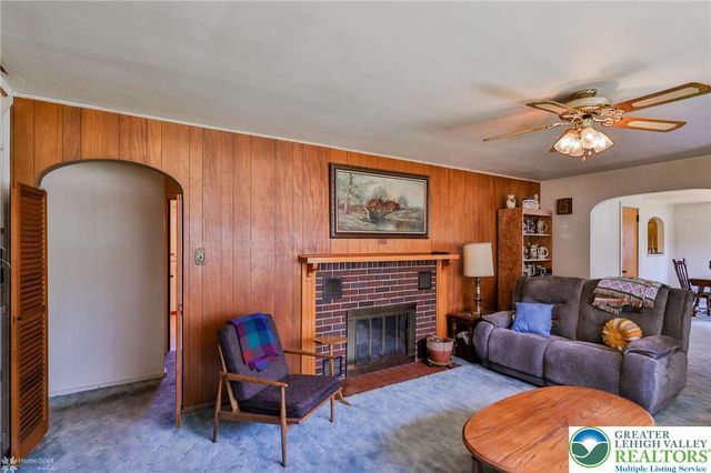 2221 Kings Avenue, Easton, PA 18045