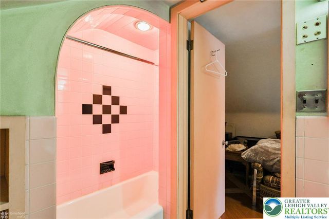 2221 Kings Avenue, Easton, PA 18045