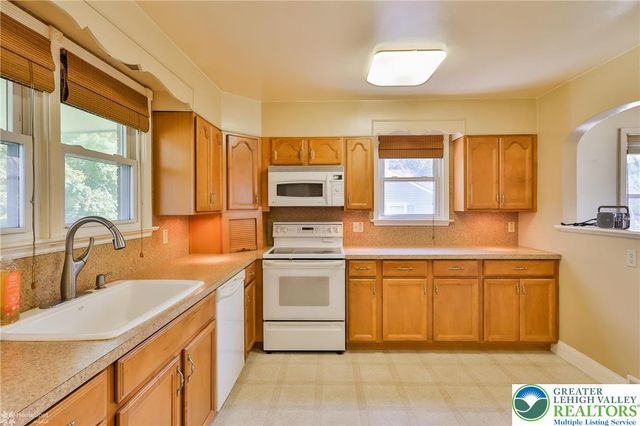 2221 Kings Avenue, Easton, PA 18045