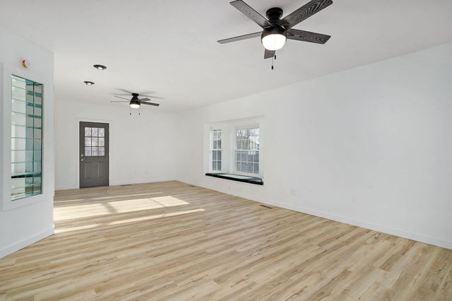 4754 W Tarkio Street, Springfield, MO 65802