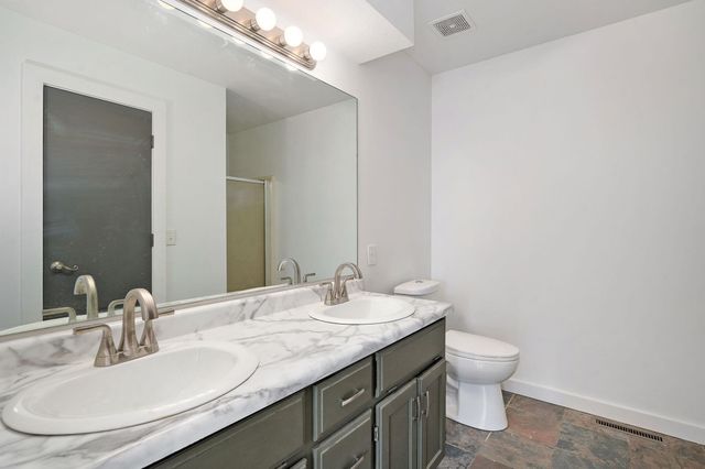 4754 W Tarkio Street, Springfield, MO 65802