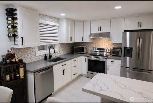 15035 29th Avenue S, Seatac, WA 98188