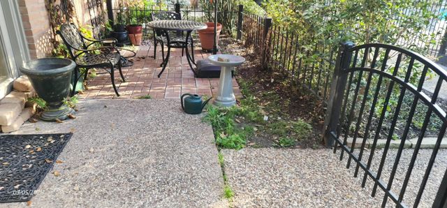 3930 W Alabama Street 7, Houston, TX 77027