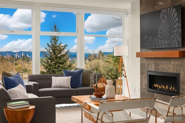 616 25th Avenue E, Seattle, WA 98112