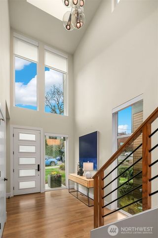 616 25th Avenue E, Seattle, WA 98112