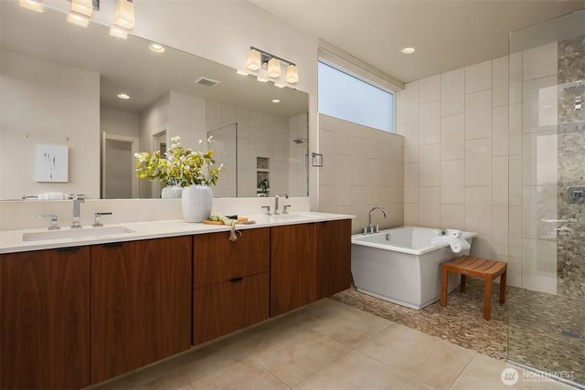 616 25th Avenue E, Seattle, WA 98112