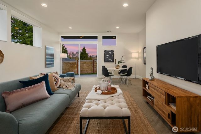 616 25th Avenue E, Seattle, WA 98112