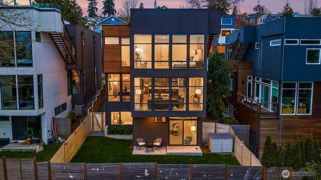 616 25th Avenue E, Seattle, WA 98112