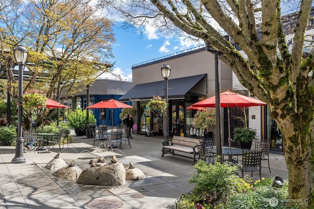 616 25th Avenue E, Seattle, WA 98112